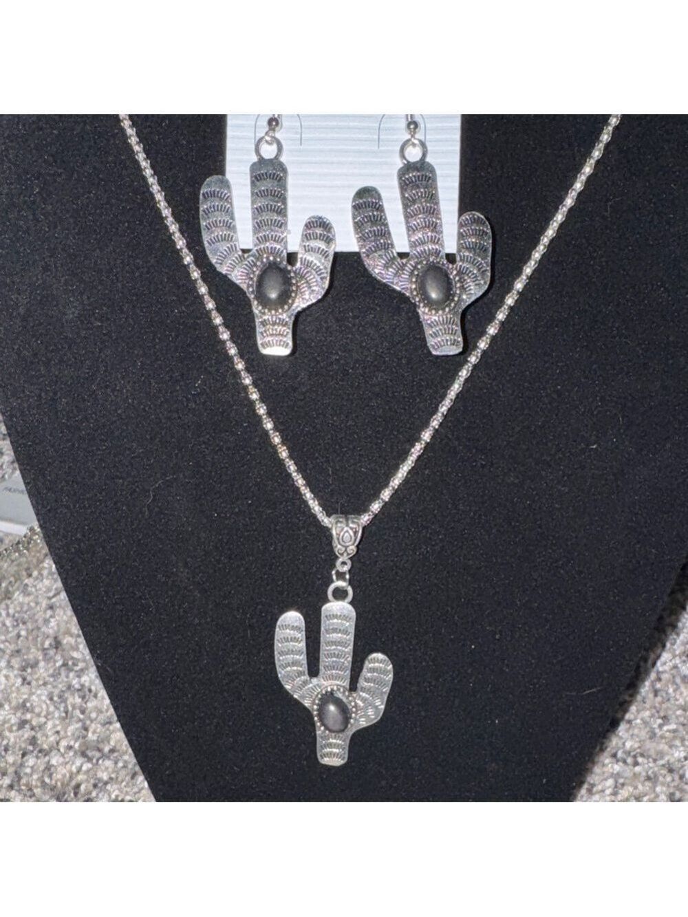 Western Black Cactus Jewelry Set Necklace Earrings Southwest Boho - Picture 2 of 6